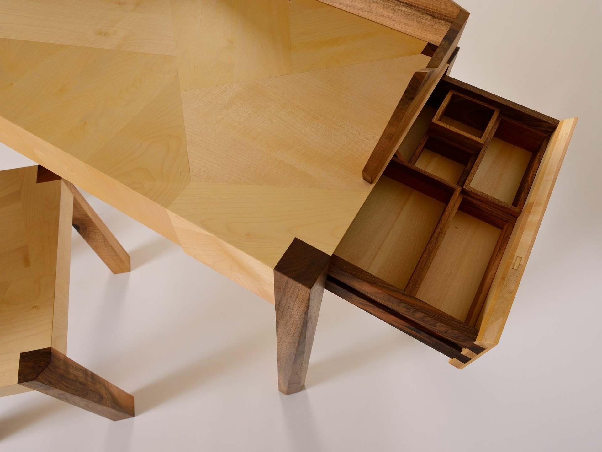 Bureau JAUJAC - Atelier Vallon artisan ébéniste en Ardèche 04