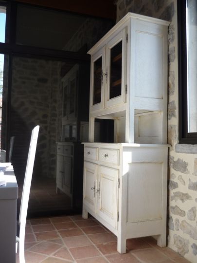 Buffet haut et bas fabrication sur mesure - en chêne massif finition blanc et patine à l'ancienne