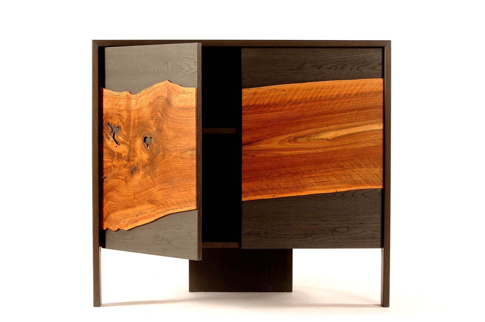 Buffet KAMELEON Live Edge - Atelier VALLON Artisan ébéniste Ardèche - 01