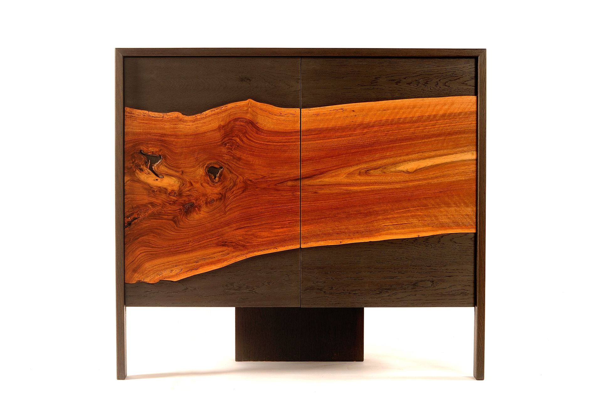 Buffet KAMELEON Live Edge - Atelier VALLON Artisan ébéniste Ardèche - 04
