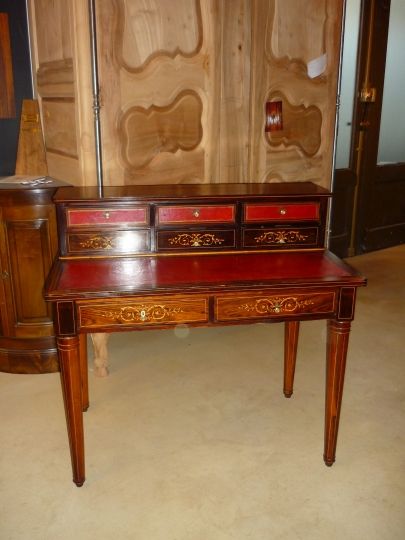 Bureau Charles X - après travaux dans le showroom de l'Atelier