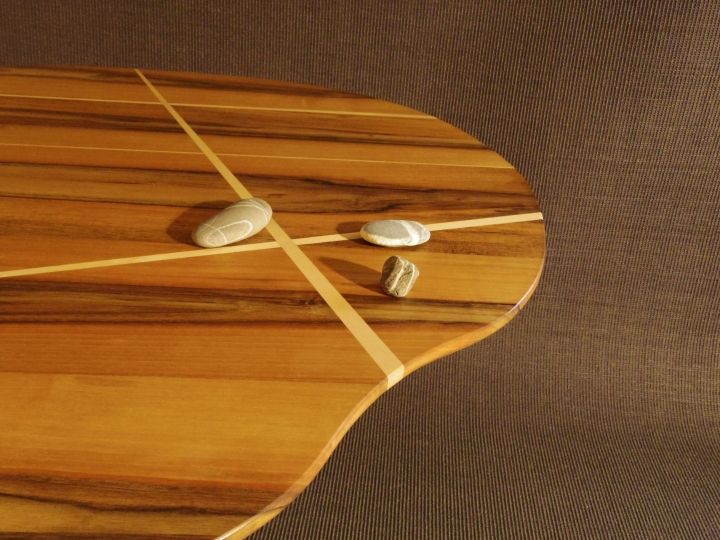 Dessus de table galet de rivière en bois