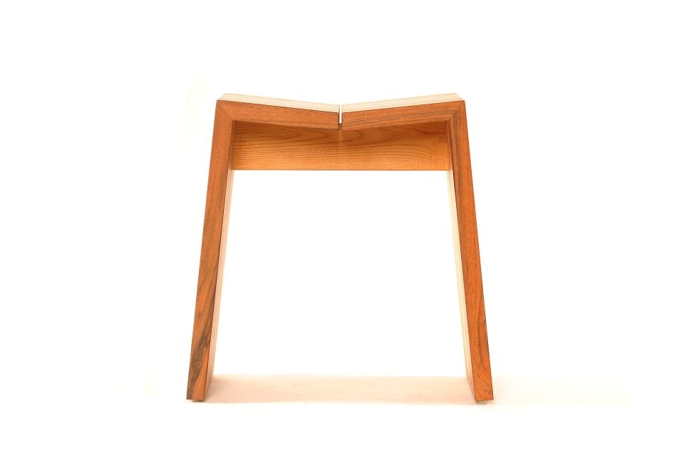 Tabouret bas MEZENC - Atelier Vallon artisan ébéniste Ardèche 04