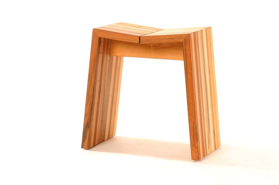 Tabouret bas MEZENC - Atelier Vallon artisan ébéniste Ardèche 08